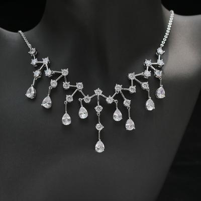 China Fashion AAA New European Zircon Bridal Necklaces Accessorize With Party Fashion Drop Necklaces for sale