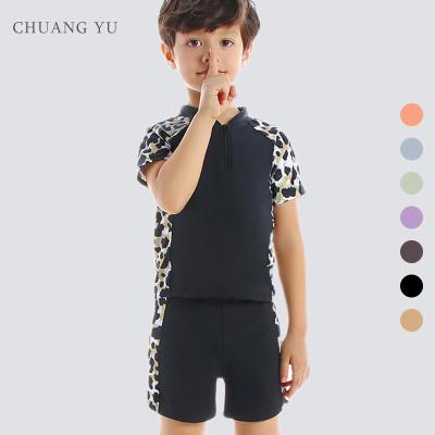 China 2022 Boys Breathable Wholesale Swimwear Patchwork Print Backing Solid Collar Front Zipper 2 Pieces Beach Wears For Kids for sale