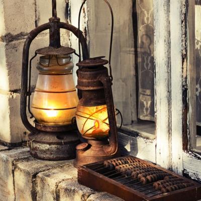 China Modern Wall Vintage Lamp Farmhouse Decorative Customs Lead Lighted Canvas Print Art for sale