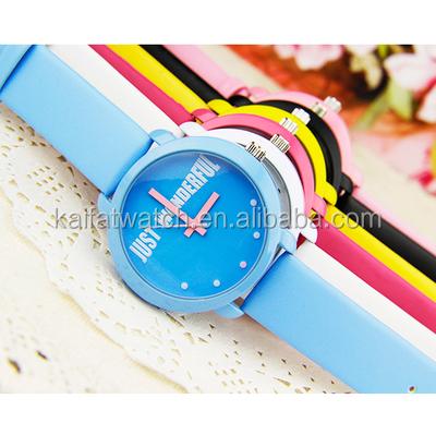 China Alarm Fashion Christmas Kids Watches Promotional Gift for sale