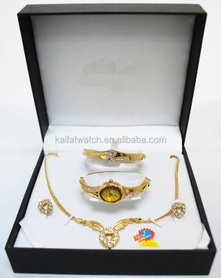 China Ladies Water Resistant Wrist Watch and Jewelry Gift Set for sale