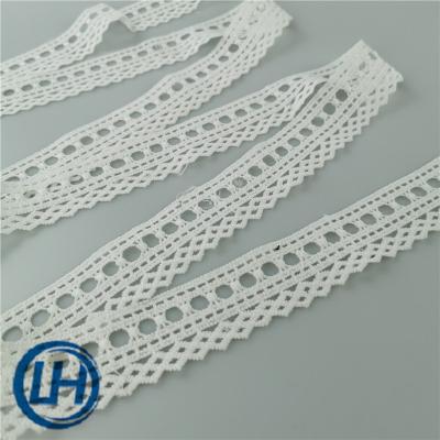 China Breathable Excellent Quality Hot Selling Excellent Quality Breathable Hot Selling Eyelet Wave Edge Decoration Embroidery Lacework Fabric Water Soluble for sale