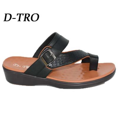 China Unique Fashion Trend Products From China Trending Fashion Mens PU Slippers Designer for sale