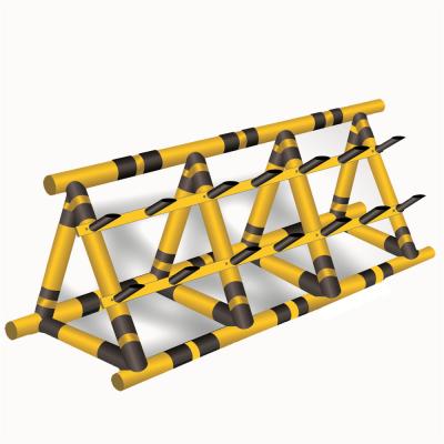 China 2021 New Galvanized Steel Pipe 3D Triangle Shaped Yellow And Black Temporary Iron Horse Fence Protection And Isolation Traffic Barricade for sale