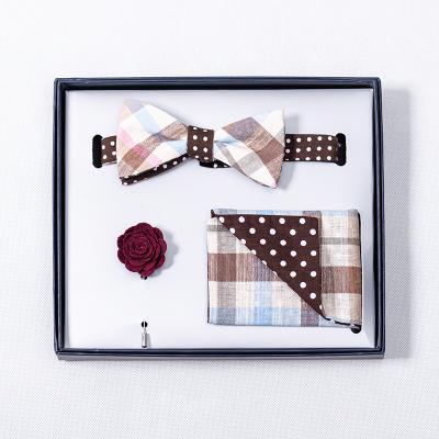 China 2020 hot selling bow tie plaid two designs self tie bow tie good sets for men for sale