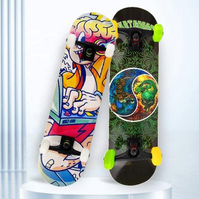 China Youngsters Hot Sale teenagers Highly smooth maple aluminium truck griptape pu wheels Hard Maple Double skateboard  for all terrain for sale