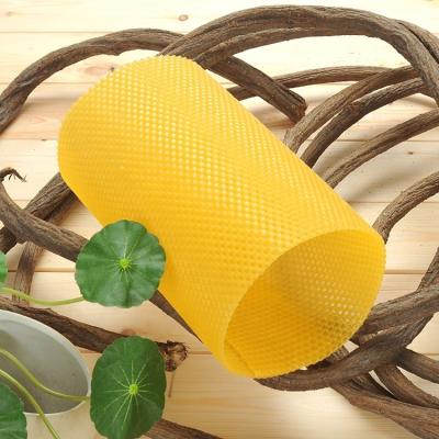 China Natural Bee Smell Smell Beeswax Comb Base Beekeeping Equipment for sale