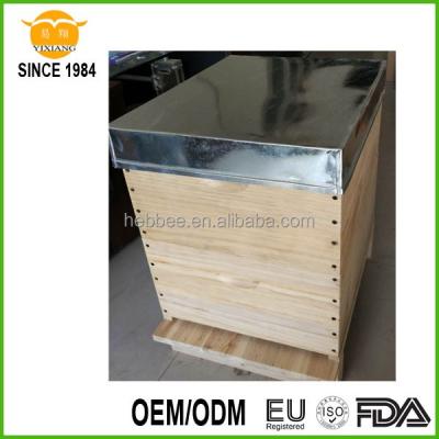 China Bee Farm New Zealand Wooden Bee Hive , Wooden Honey Bee Box With Metal Lid for sale