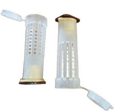 China Bee Queen Raising Beekeeping Equipment Queen Raising Protective Hair Roller Cages for sale