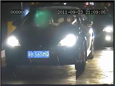 China High Resolution Analog/IP Intelligent Vehicle Number plate Camera for sale