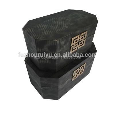 China Wholesale Aristocratic Wooden Snakeskin PU Treasure Stored Classic Handmade Leather Wooden Box From Alibaba for sale