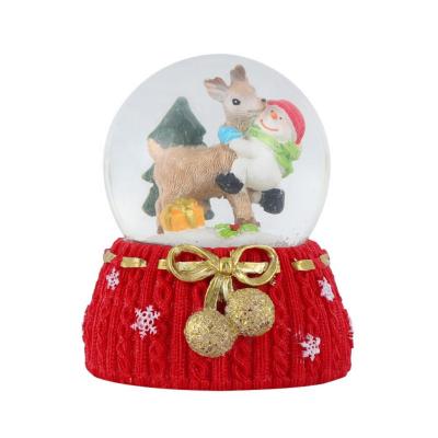 China Custom Europe Resin Souvenir Glass Water Globe Accept Custom Duties Resin Snow Globe for sale