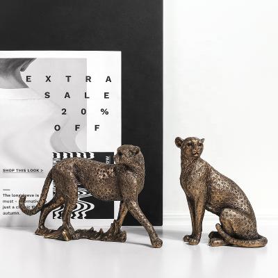 China Europe home decoration resin leopard statue sculpture animal retro office entrance desk cabinet supply ornaments for sale