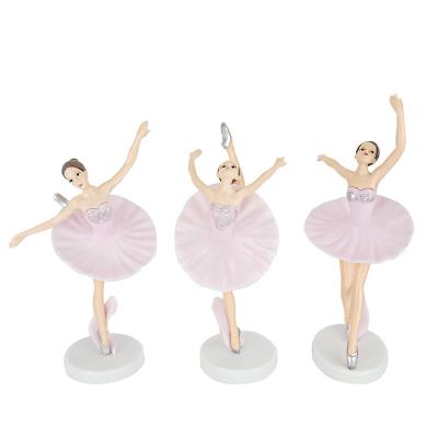 China Hot Selling Lightweight Cute Princess Non-toxic Cake Decoration Cake Topper Cartoon Resin PVC Cake Toppers Toys for sale