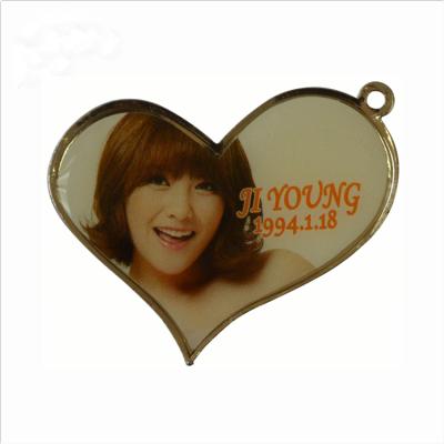 China Cute Nice Heart Shape Printed Photo Pendant With Epoxy Coating for sale