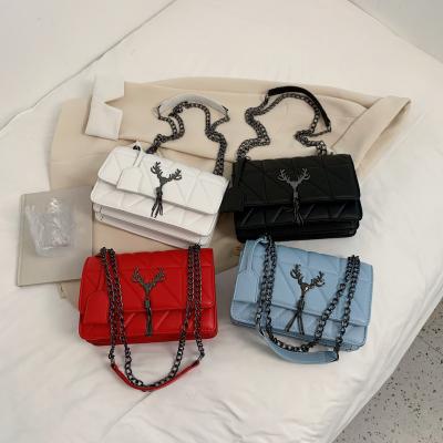 China Hot Sale Fashion Women Luxury Handbag Chain Bags For Ladies Factory Girls Wholesale Fashion Famous Trending Bags 2021 for sale