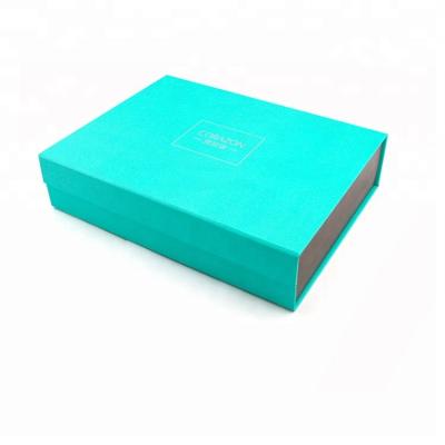 China Handmade silver stamping folded cardboard magnetic cake box, magnetic folding paper box for gifts for sale