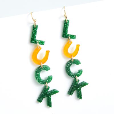 China Wholesale FASHIONABLE St Patricks Day Women Girls Green Four Leaf Clover Jewelry Fashion Happily Drop Acrylic Letter Dangle Earrings for sale