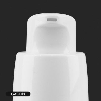 China Non Spill Wholesale Luxury White Plastic Cosmetic Lotion Press Pump 18/20/24/28/32 for sale