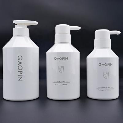 China 400ml 500ml 600ml Plastic White Shampoo Bottle Body Wash Cosmetic Packaging Container Bottle Customized for sale