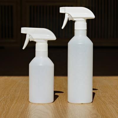 China Personal Care 350ml 500ml Plastic Trigger Spray Bottle Multifunctional HDPE Mist Spray Bottle for sale