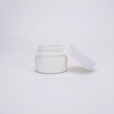 China 50g PETG Cosmetic Essence Jar White Round Cream Skin Care And Cosmetic Bottle Customized Plastic Packaging for sale