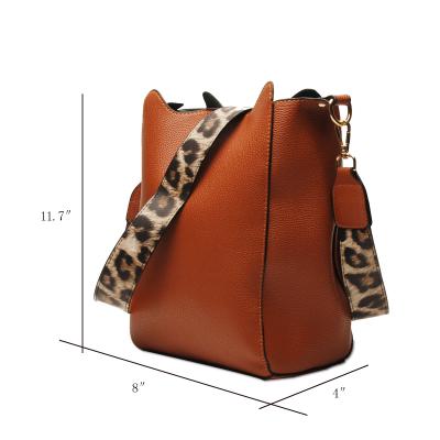 China FREE SHIPPING Daily Guitar Strap Bag With Leopard Strap Women Fashion Shoulder Purse Vintage PU Leather Bucket Bags DOM-1081721 for sale