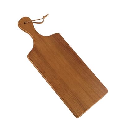 China 2021 Sustainable Wooden Cutting Board Personalized Acacia Wood Cutting Board With Handle for sale