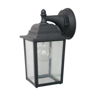 China Classic European Outdoor Lighting Fixtures Die Cast Aluminum Glass Panel Outdoor Wall Lantern Matte Black Finish With Clear for sale