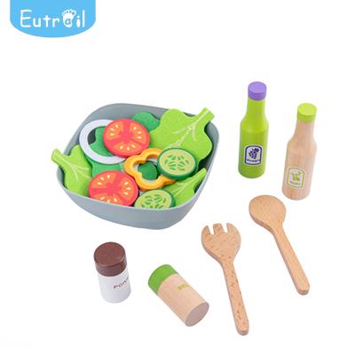 China Fashion Kids Wooden Kitchen Cooking Tool Set Set Wooden Bread Toys DIY Wooden Toys for sale