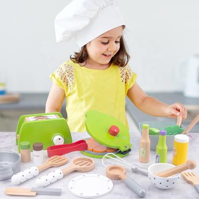 China Fashion Kids Wooden Kitchen Cooking Tool Set Set Wooden Bread Toys DIY Wooden Toys for sale