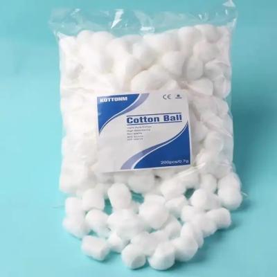 中国 100% Cotton High Absorbent Medical Surgical Disposable Cotton Gauze Ball 販売のため