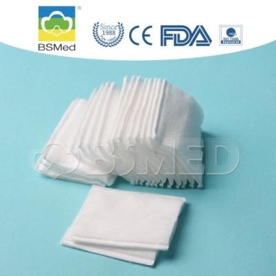 Chine Facial Care Disposable Sterile Makeup Remover Cotton Pads 0.4g 0.5g 0.6g à vendre