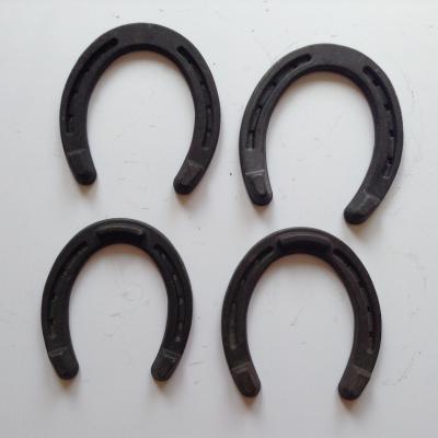 China Easy driving Metal Horseshoes For Horses / Natural Horse Shoeing for sale