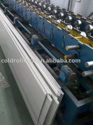 China Foaming Garage Door Panel Forming Machine Roller Shutter Forming Machine for sale