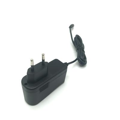 China UniversalÂ   AC 220v 12.6v 1a DC Power Adapter 12.6v 1a Charger With DC Jack for sale