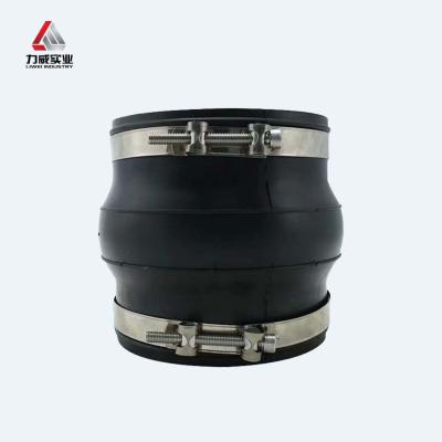 中国 Clamp Type Rubber Expansion Joint EPDM/NR/NBR Rubber Flexible Joint Dn 150 販売のため