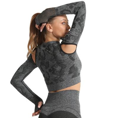 China Long Sleeve Yoga Shirt Breathable Quick Dry Hot Yoga Long Sleeve Tops For Women for sale