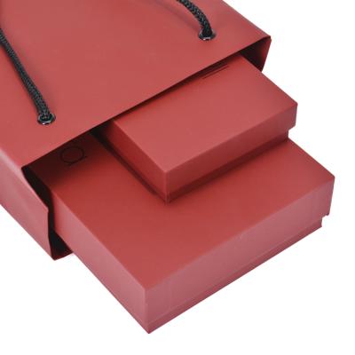 China Custom Recycled Logo Recycled Craft Red Paper Materials and Bag Set Cardboard Elegant Paper Gift Box With Lid Luxury Cardboard Packaging Box for sale