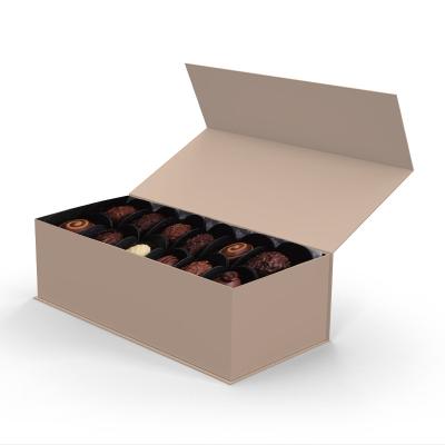 China Recycled Materials Custom Printing Luxury Paper Cardboard Magnetic Gift Boxes For Chocolate Strawberries for sale