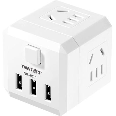 China zócalo del cubo del poder de 2500W 230V con 3 puertos de USB elegantes en venta