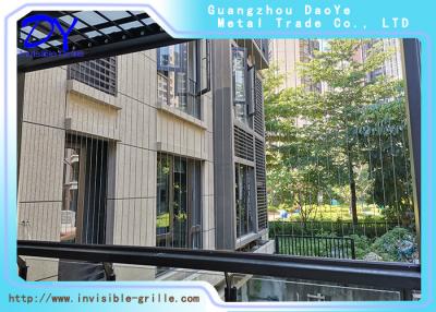 Chine voie en aluminium verticale de gril invisible de balcon de fil de 4.0mm à vendre