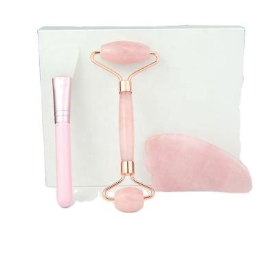 China Whitening Private Label Rose Quartz Powder Crystal Jade Roller Face Mask Sweep Facial Massager Jade Roller Gua Sha Set for sale