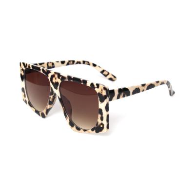 China Fashion Sunglasses 2021 Wholesale Cheap Ladies Sun Glasses Leopard Women Sunglasses Oversized Fashion Designer for sale