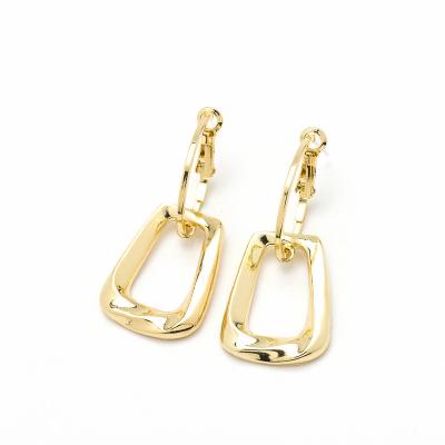 China Good Factory Quality Hiphop Factory Direct Bold Piercing Twist Earring Accessories Minimalist Jewelry Jewelry Making Fashion Earrings for sale