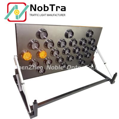 China Painel de seta LED de gerenciamento de tráfego de ferro pintado com 25 lâmpadas de âmbar à venda