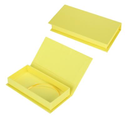 China Recyclable Durable Yellow Beauty Packaging Paper Eyelash Paper Printed Gift Box for sale