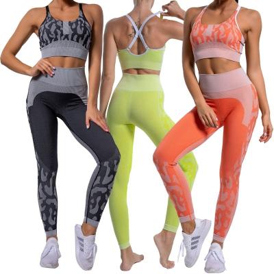 China New Breathable Seamless Camouflage Beauty Yoga Suit Camouflage Gym Fitness Sets Women's Sports Grow Tight Running Bra Pantsuit Gym Sets for sale