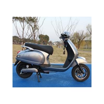 China Beautiful and Cool 60-72V Electric Scooter Unisex V8 Electric Motorcycle with Seat for Adults 2000W for sale