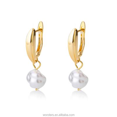 China FASHIONABLE 18K gold plated high quality dangling earrings beaded artificial baroque pearl earring for women for sale